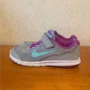 Nike Flex Experience 4 Kids Girls Gray and Teal Sneakers Size 1